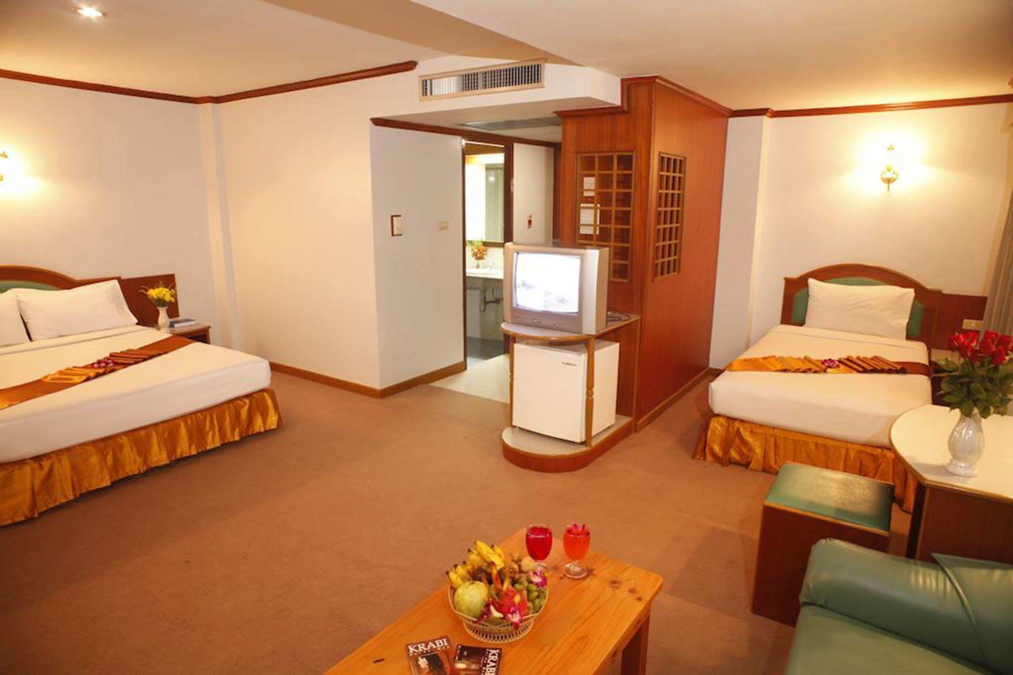 Boon Siam Hotel Krabi Ngoại thất bức ảnh