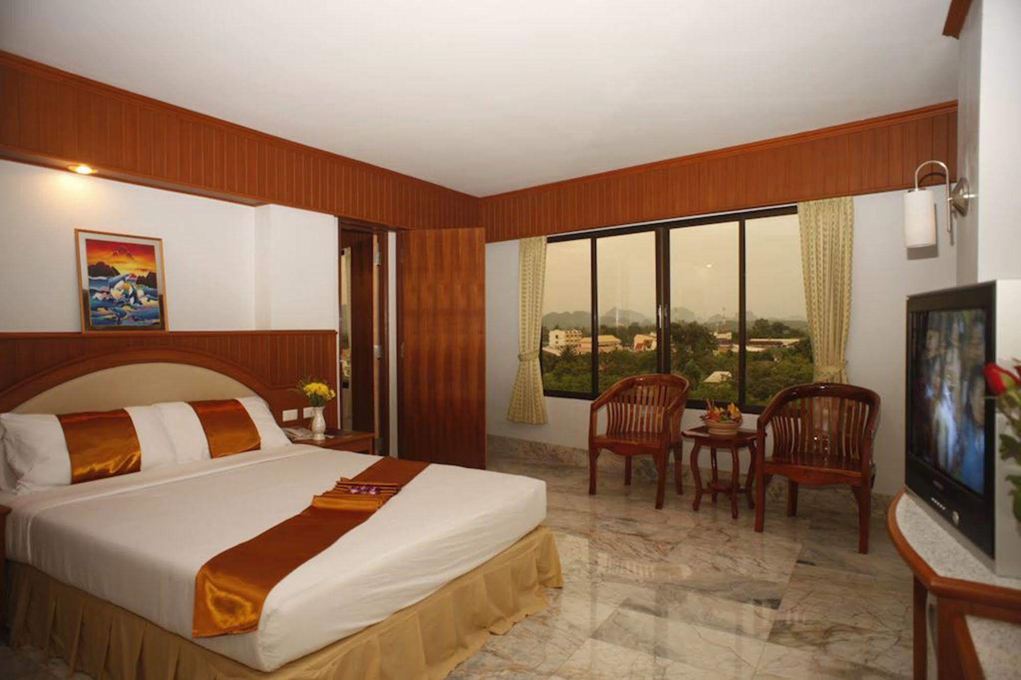 Boon Siam Hotel Krabi Ngoại thất bức ảnh