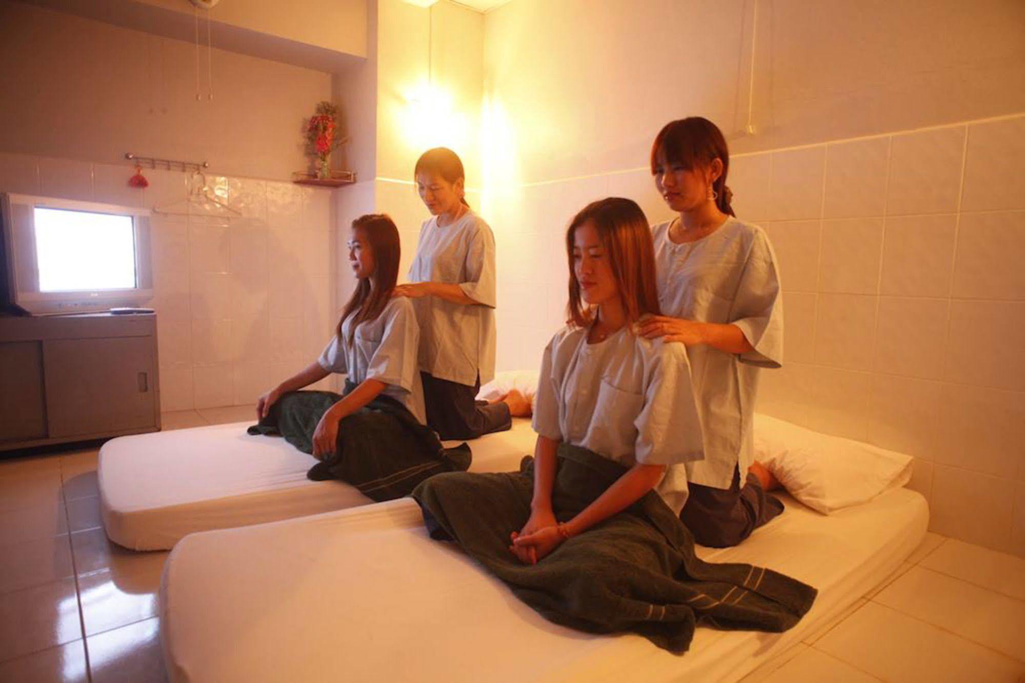 Boon Siam Hotel Krabi Ngoại thất bức ảnh